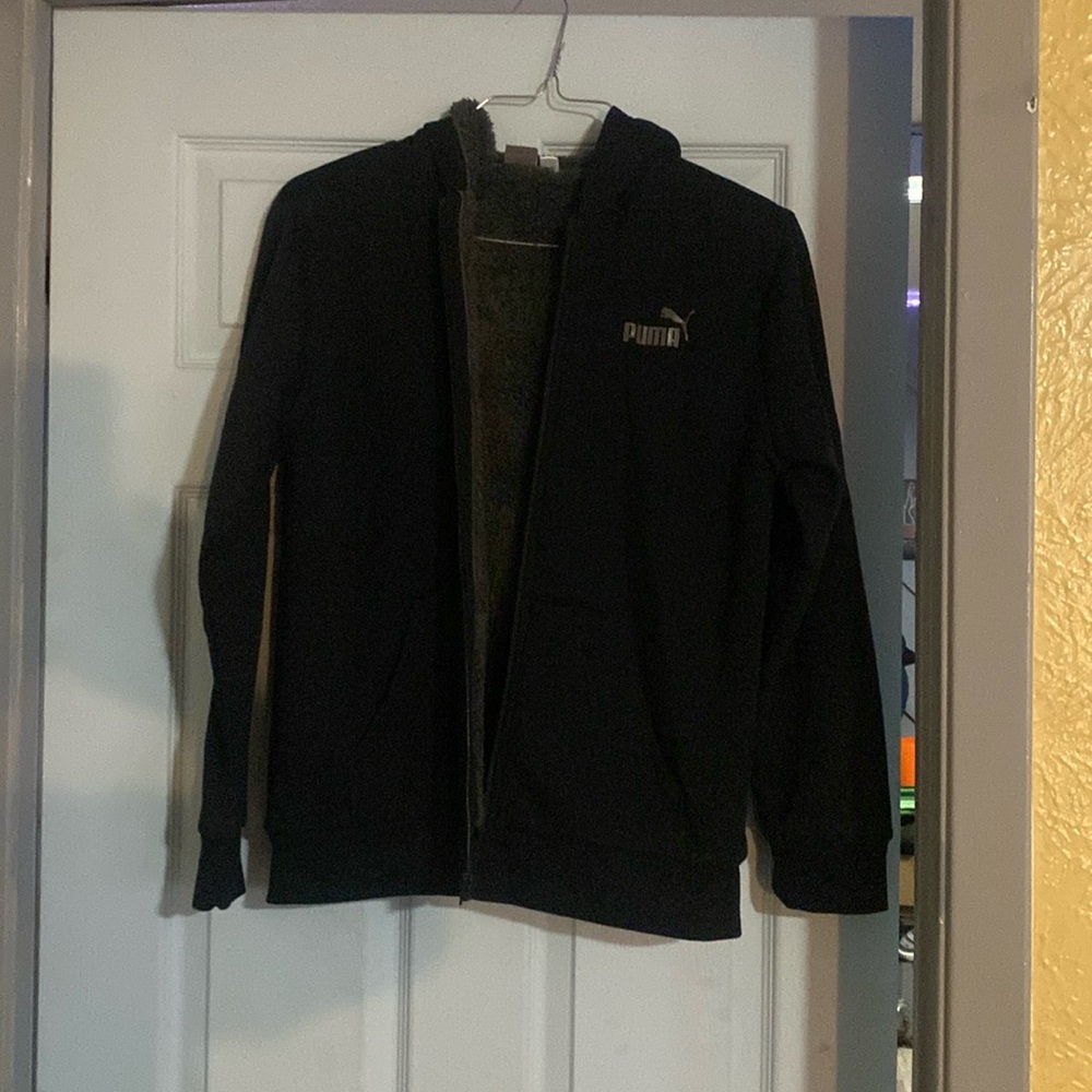 Puma hoodie, black light no see pictures for details